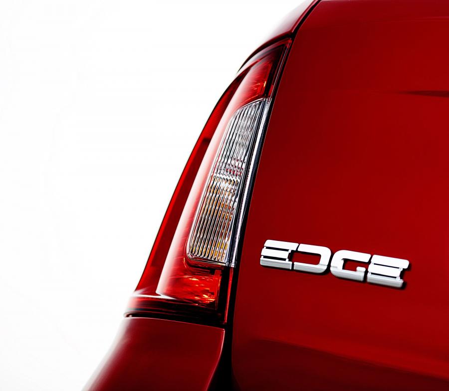  Ford Edge Sport 2011 года  (фото 39 из 65)